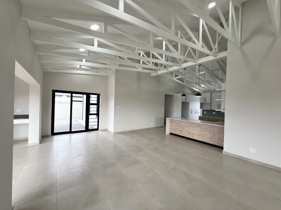 3 Bedroom Property for Sale in Fountains Estate Eastern Cape